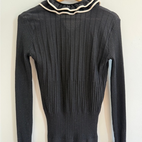 Anne Fontaine Ruffled Knit Top Black White 100% Wool Knit Sweater Size 40 - Picture 4 of 4